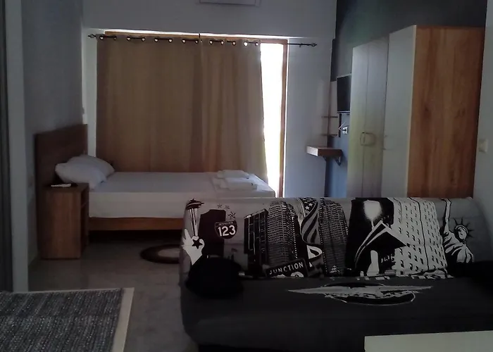 Deluxe King Studio